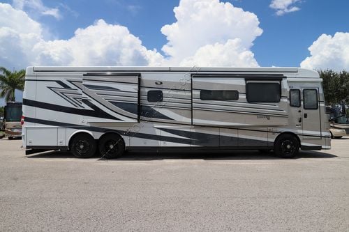 2026 Newmar London Aire 4569