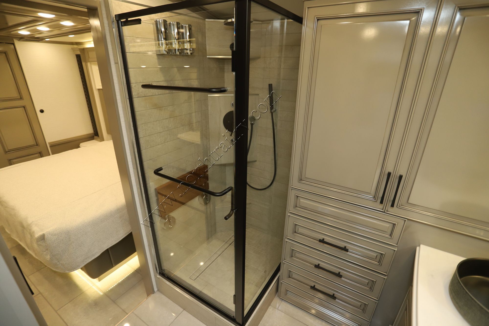 New 2026 Newmar London Aire 4569 Class A  For Sale