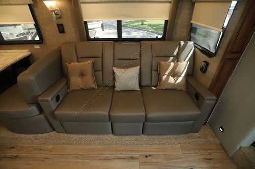 2021 Renegade Rv Verona 36VSB Super C