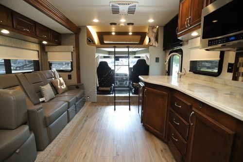 2021 Renegade Rv Verona 36VSB Super C