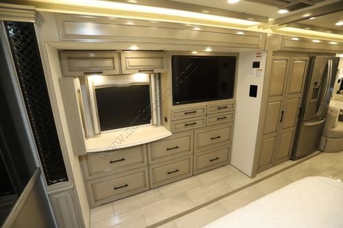 2026 Newmar London Aire 4569