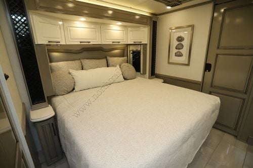 2026 Newmar London Aire 4569