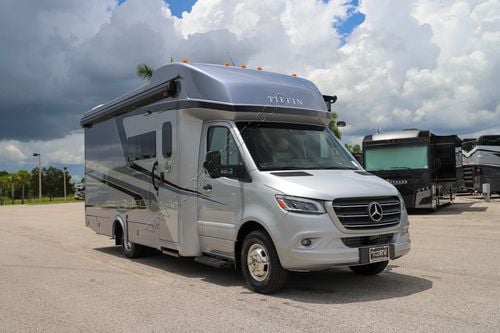 2026 Tiffin Motor Homes Wayfarer 25XRW