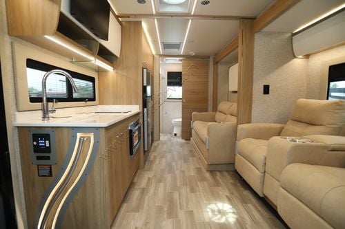 2026 Tiffin Motor Homes Wayfarer 25XRW