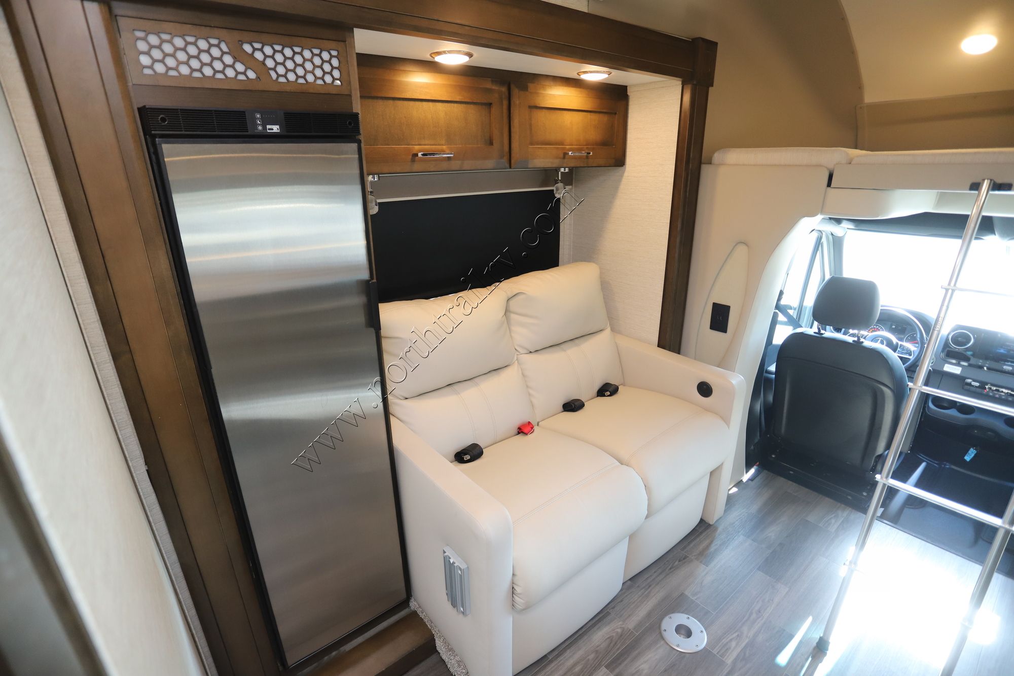 Used 2021 Tiffin Motor Homes Wayfarer 25TW Class C  For Sale