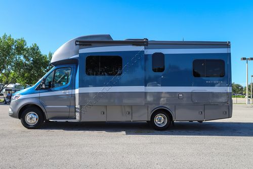 2021 Tiffin Motor Homes Wayfarer 25TW