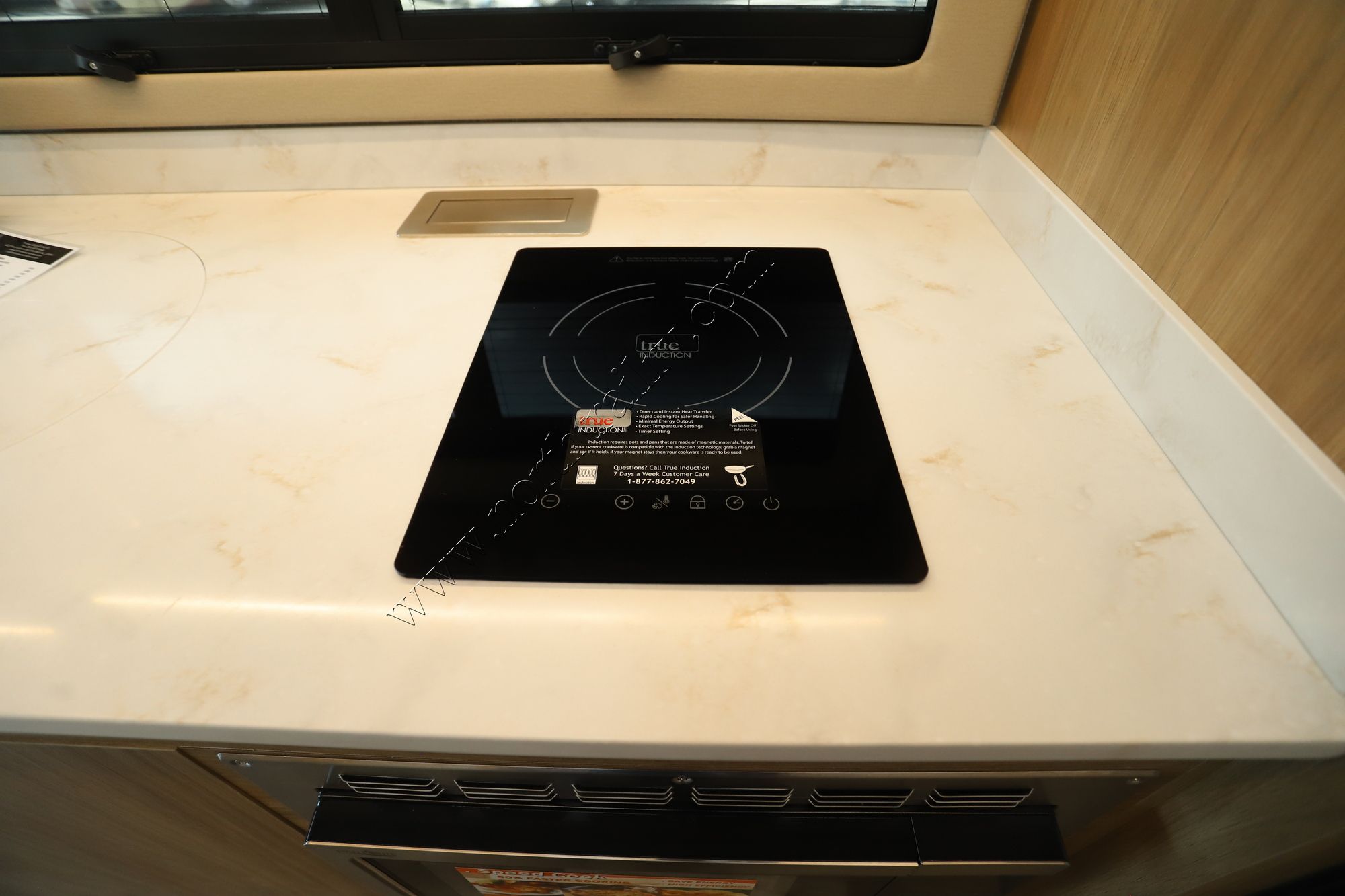 New 2026 Tiffin Motor Homes Wayfarer 25XRW Class C  For Sale