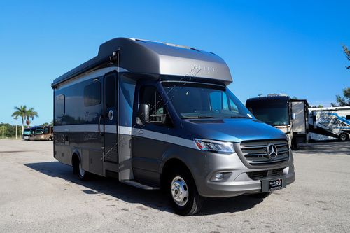 2021 Tiffin Motor Homes Wayfarer 25TW