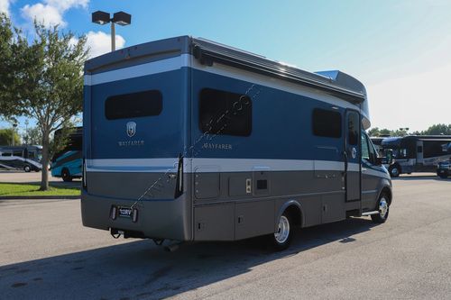 2021 Tiffin Motor Homes Wayfarer 25TW