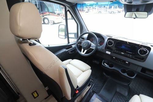 2026 Tiffin Motor Homes Wayfarer 25XRW