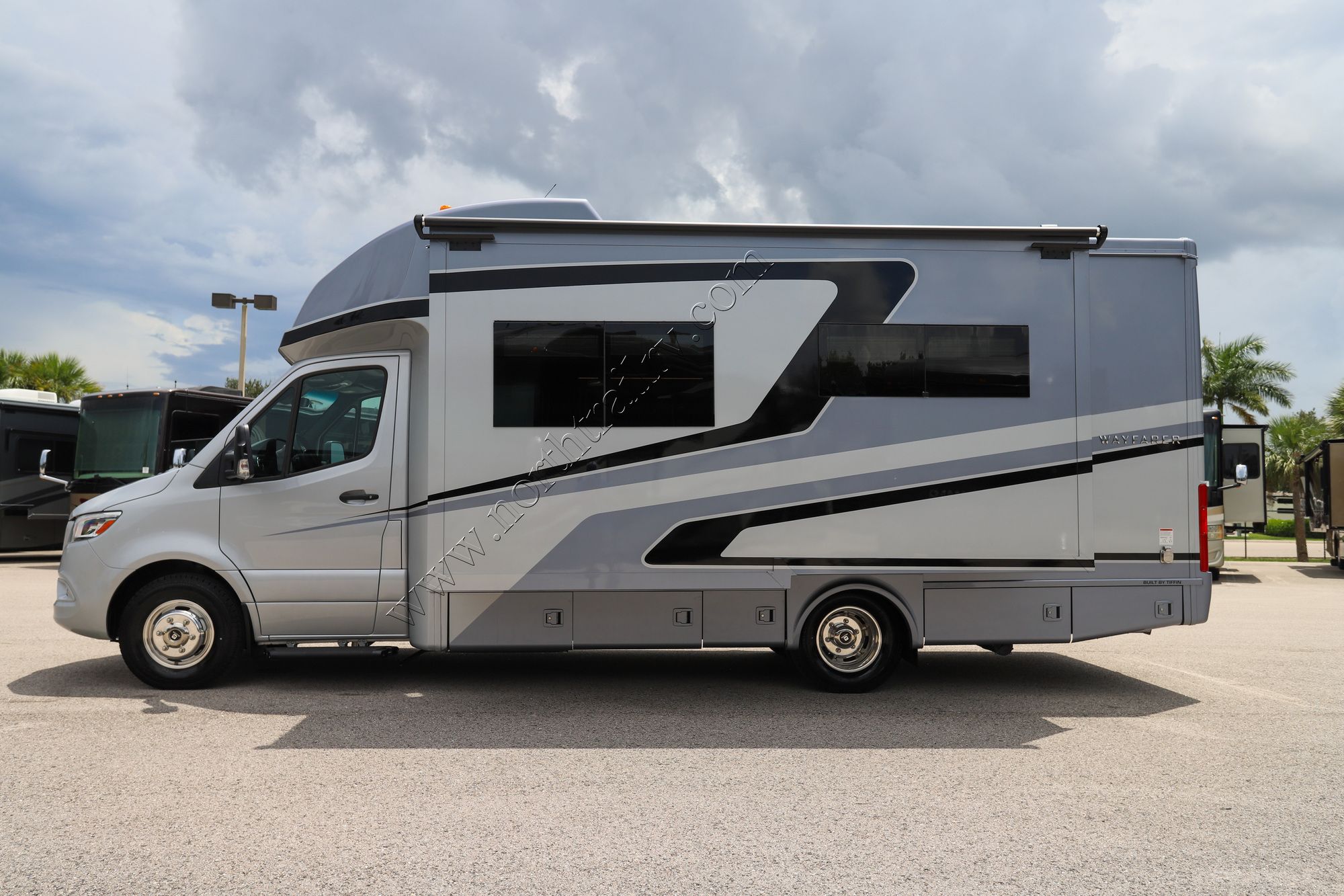 New 2026 Tiffin Motor Homes Wayfarer 25XRW Class C  For Sale