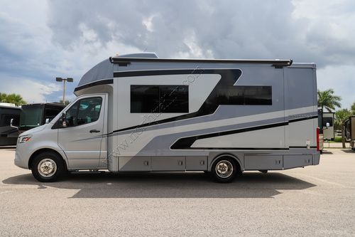 2026 Tiffin Motor Homes Wayfarer 25XRW