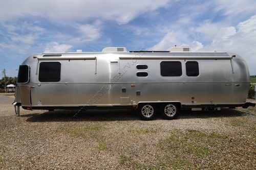 2026 Airstream Classic 33FB Travel Trailer