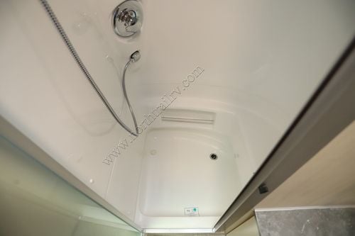 2025 Airstream Flying Cloud 23FB