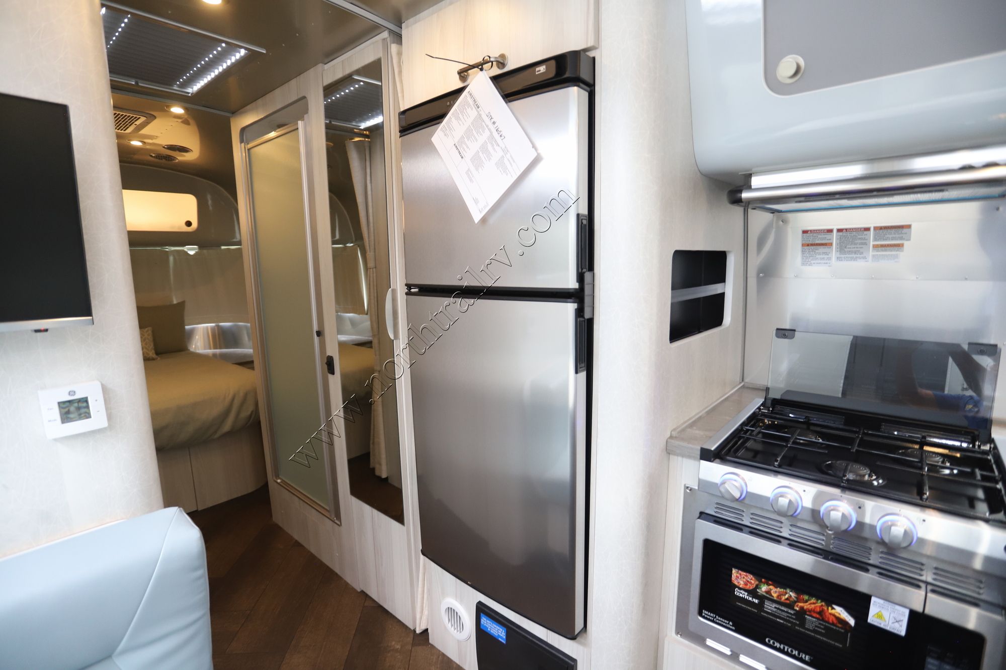 New 2026 Airstream International 28RB Travel Trailer  For Sale
