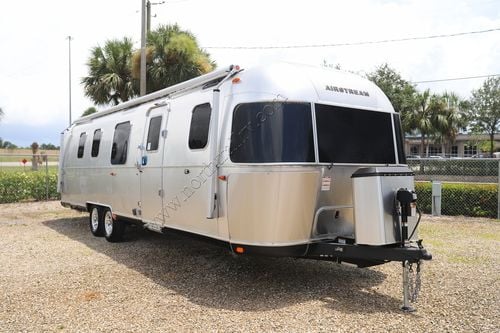 2026 Airstream Classic 33FB Travel Trailer