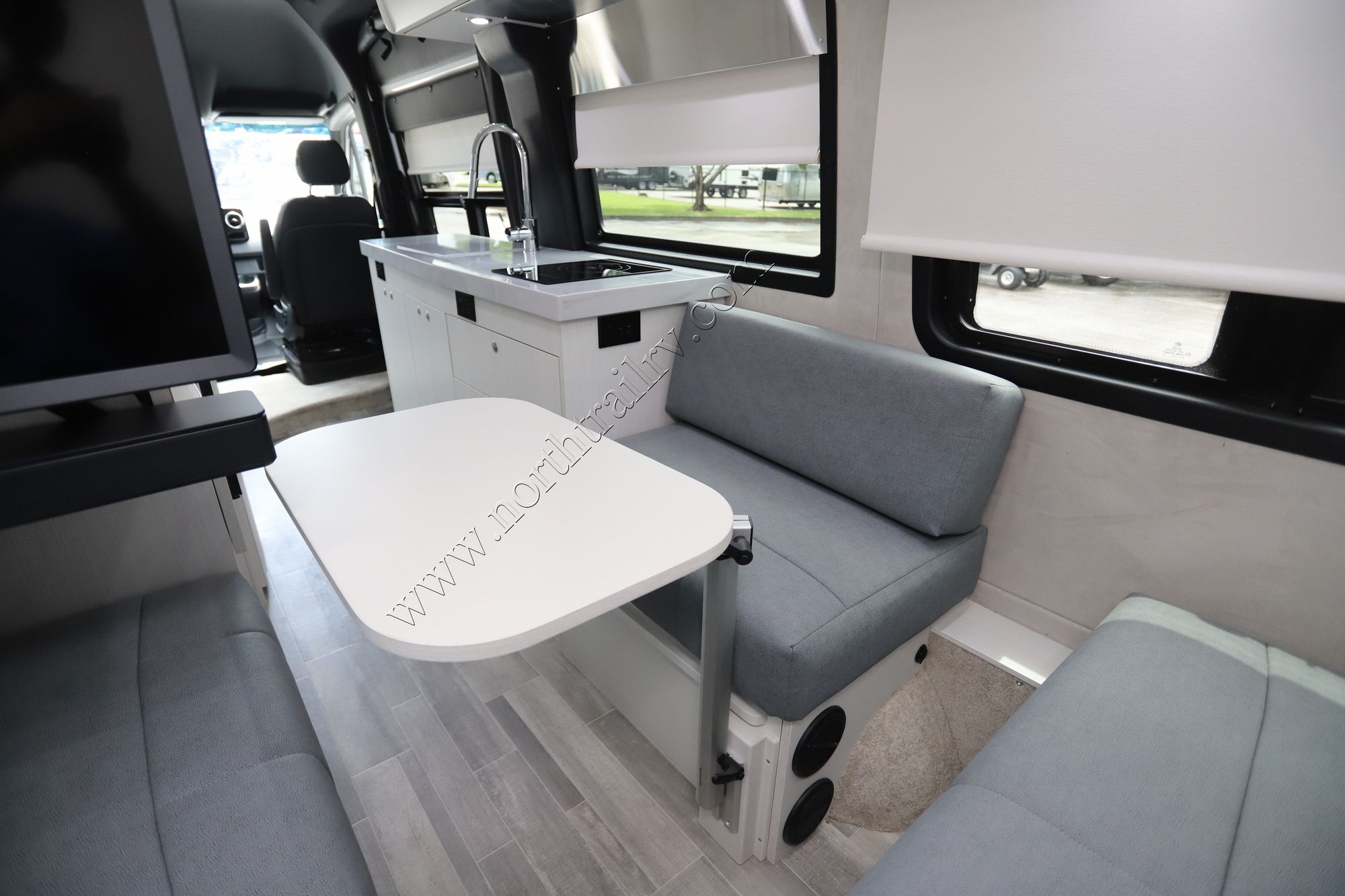 Used 2023 Pleasure-Way Plateau FL Class B  For Sale