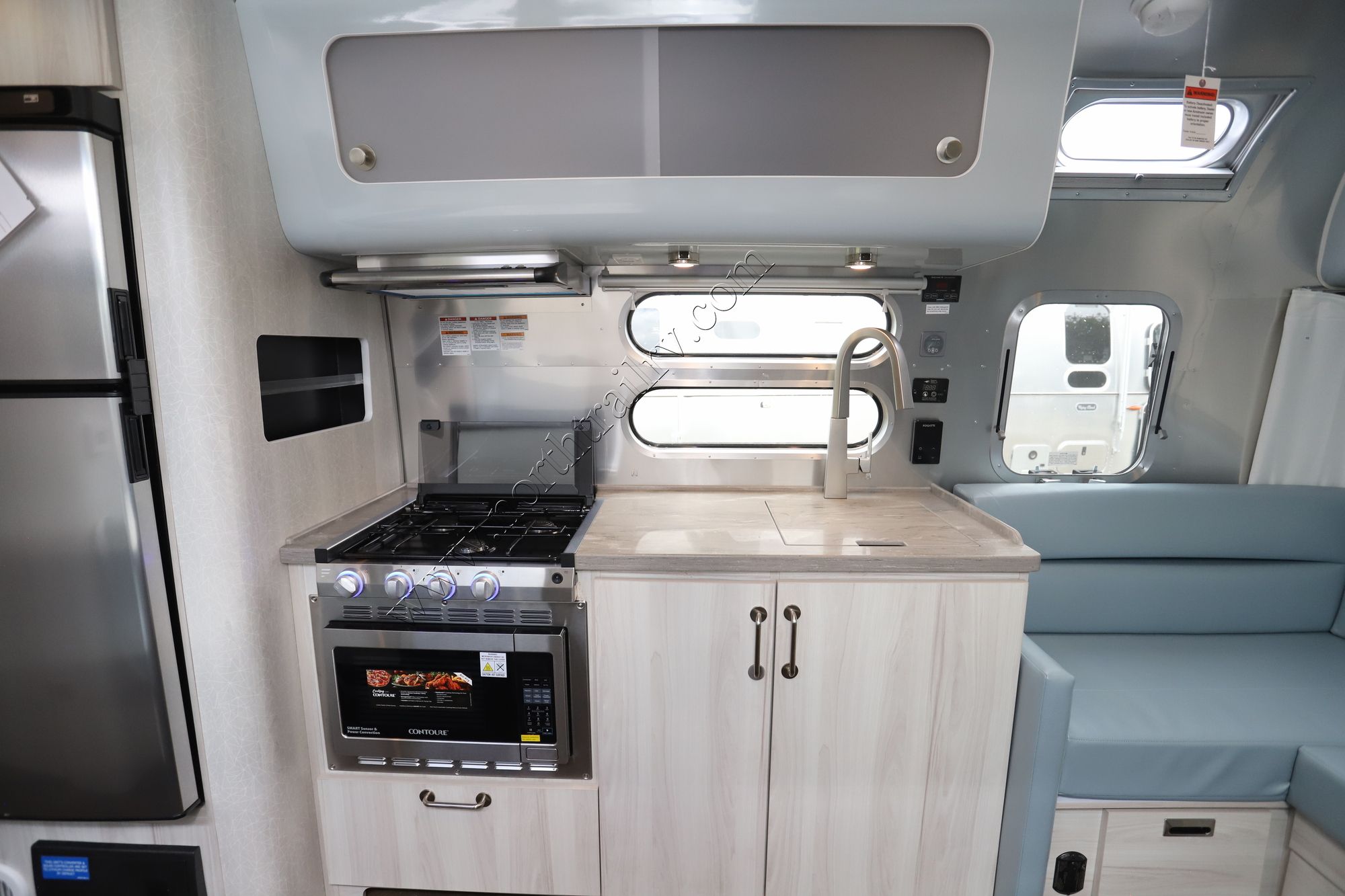 New 2026 Airstream International 28RB Travel Trailer  For Sale