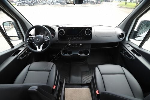2023 Pleasure-Way Plateau FL