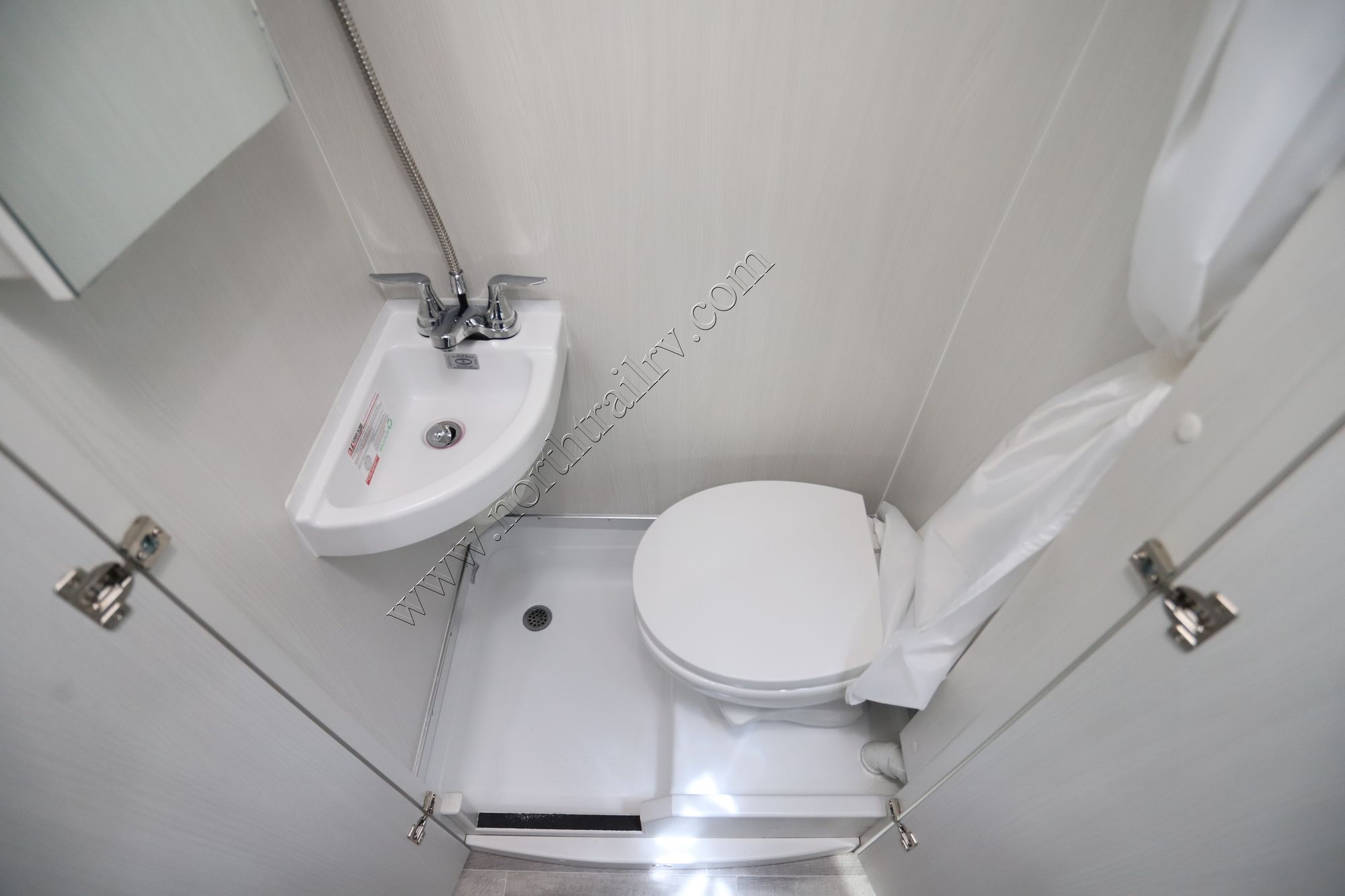 Used 2023 Pleasure-Way Plateau FL Class B  For Sale