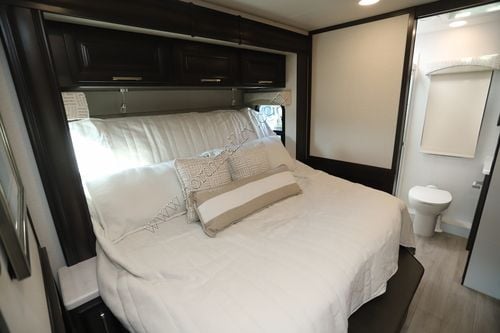 2026 Jayco Seneca Prestige 37K