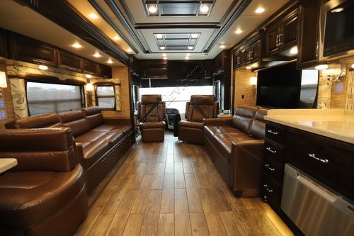 2017 Newmar Mountain Aire 4519