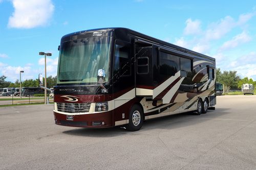 2017 Newmar Mountain Aire 4519