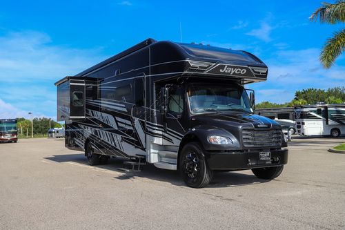 2026 Jayco Seneca Prestige 37K