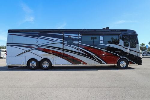 2024 Newmar London Aire 4521