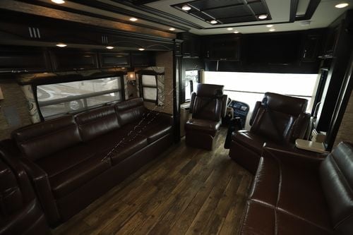 2017 Newmar Mountain Aire 4519