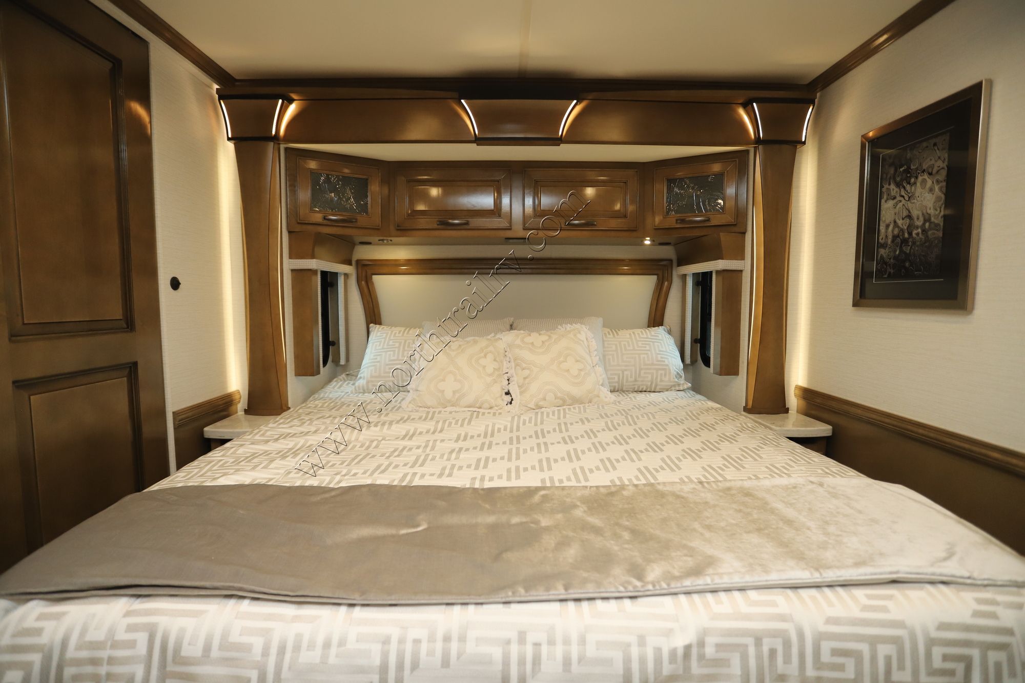 New 2026 Newmar Dutch Star 4081 Class A  For Sale
