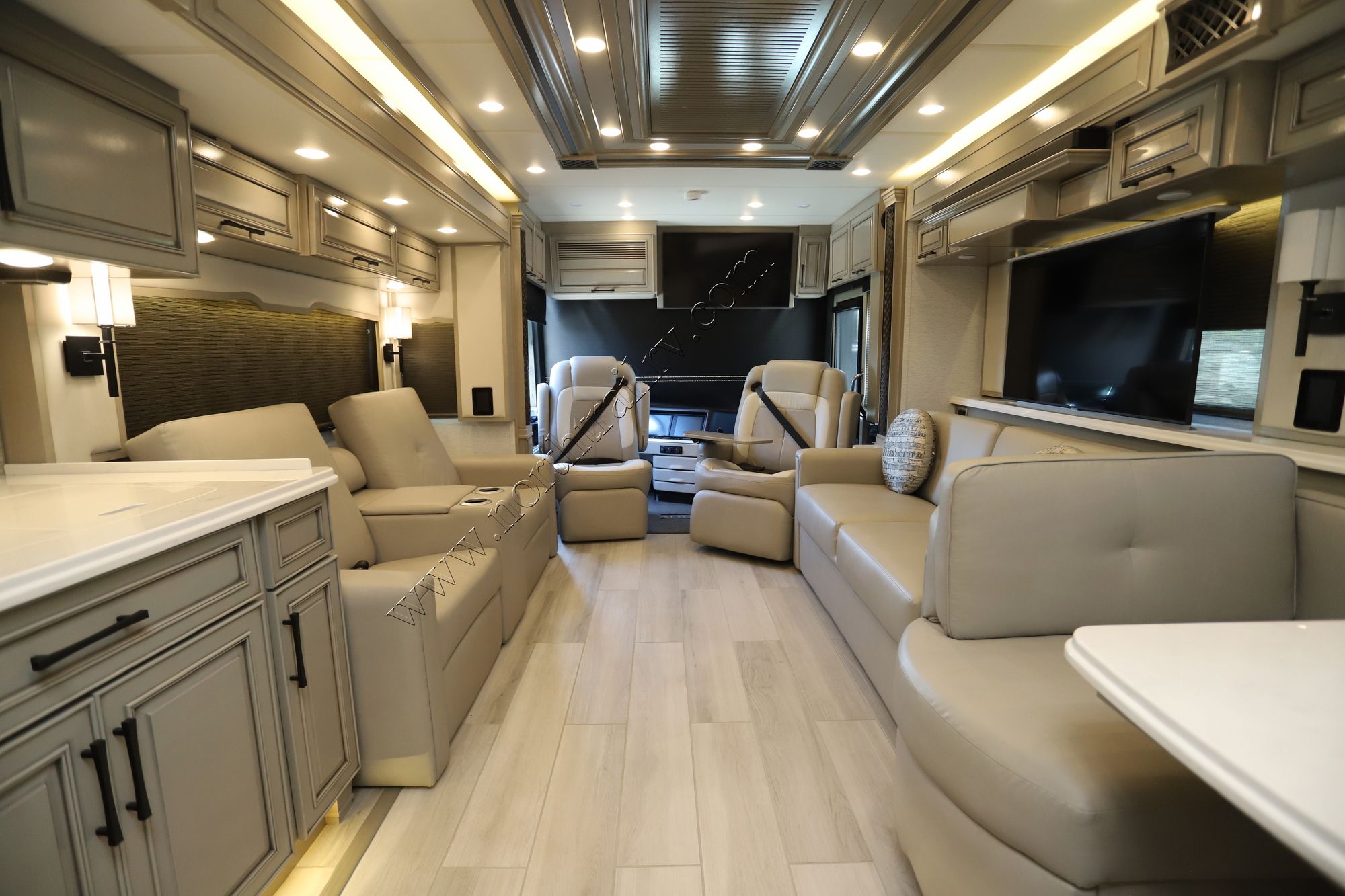 Used 2024 Newmar London Aire 4521 Class A  For Sale