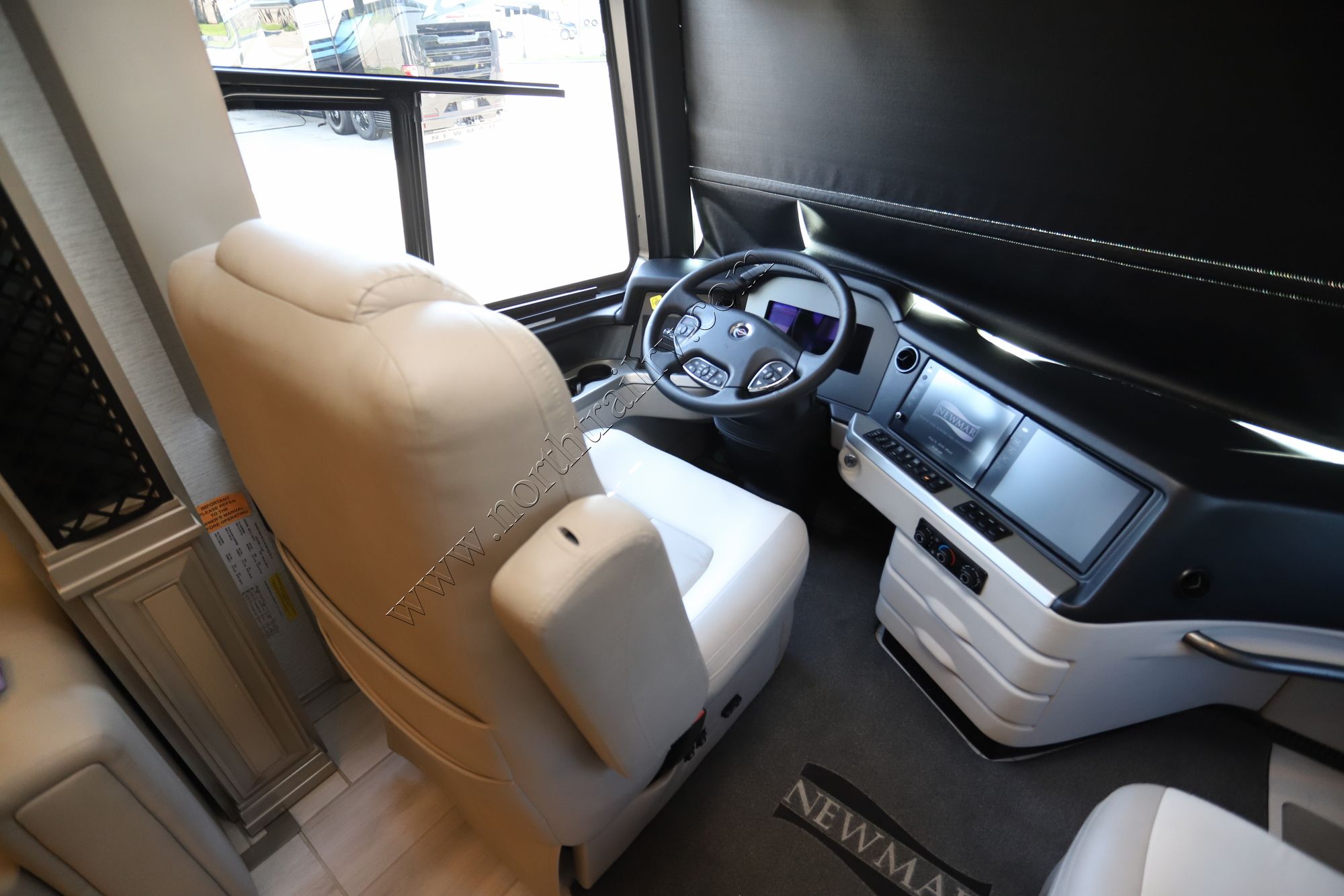 Used 2024 Newmar London Aire 4521 Class A  For Sale