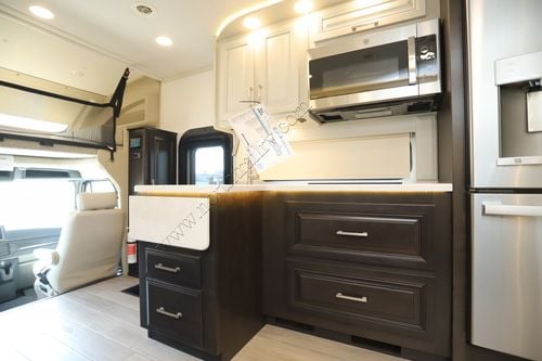 2026 Jayco Seneca Prestige 37K