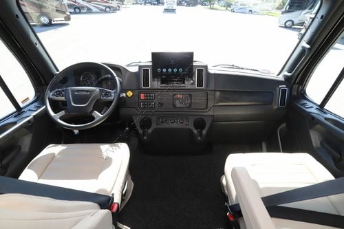 2026 Jayco Seneca Prestige 37K