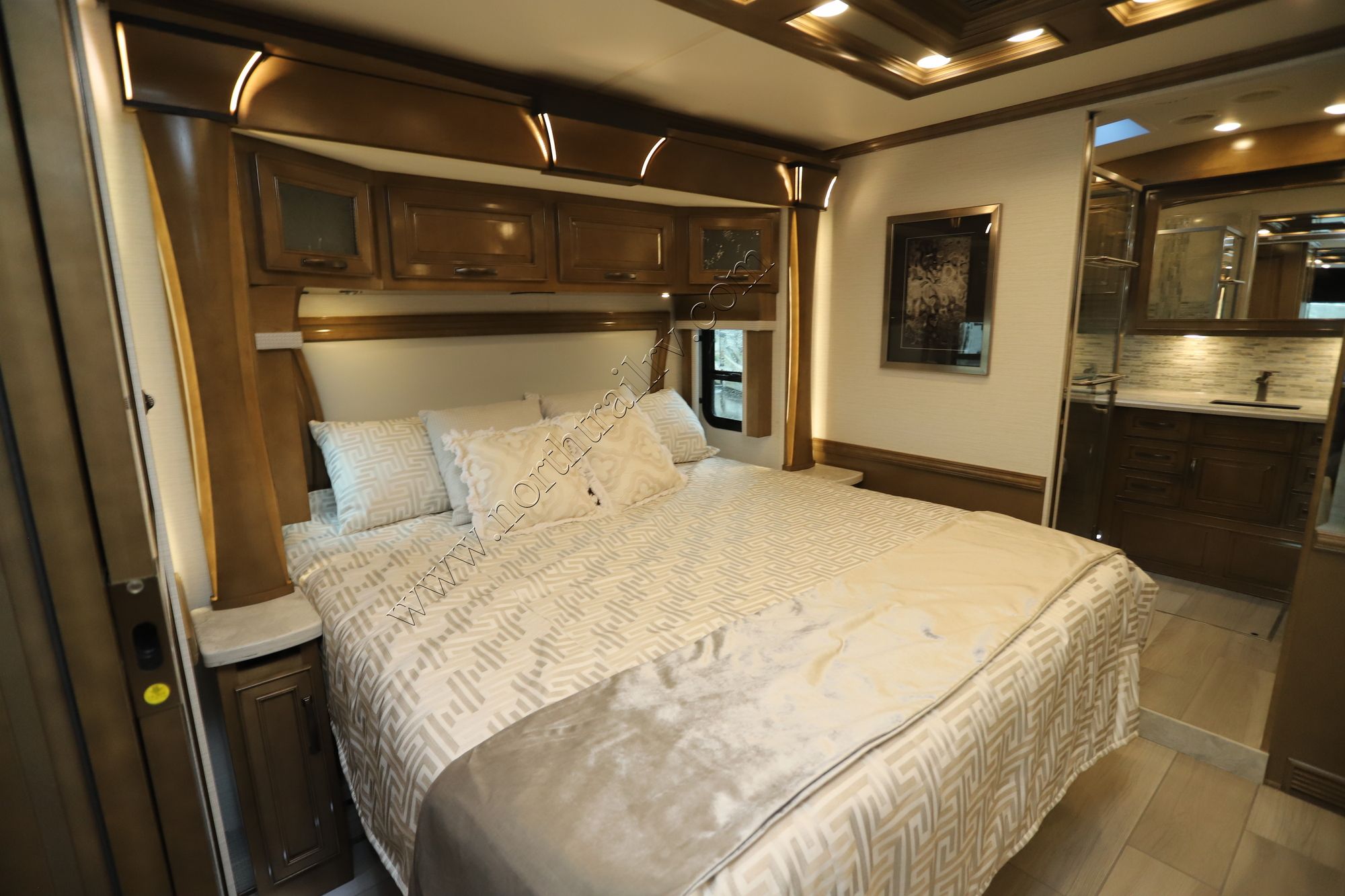 New 2026 Newmar Dutch Star 4081 Class A  For Sale