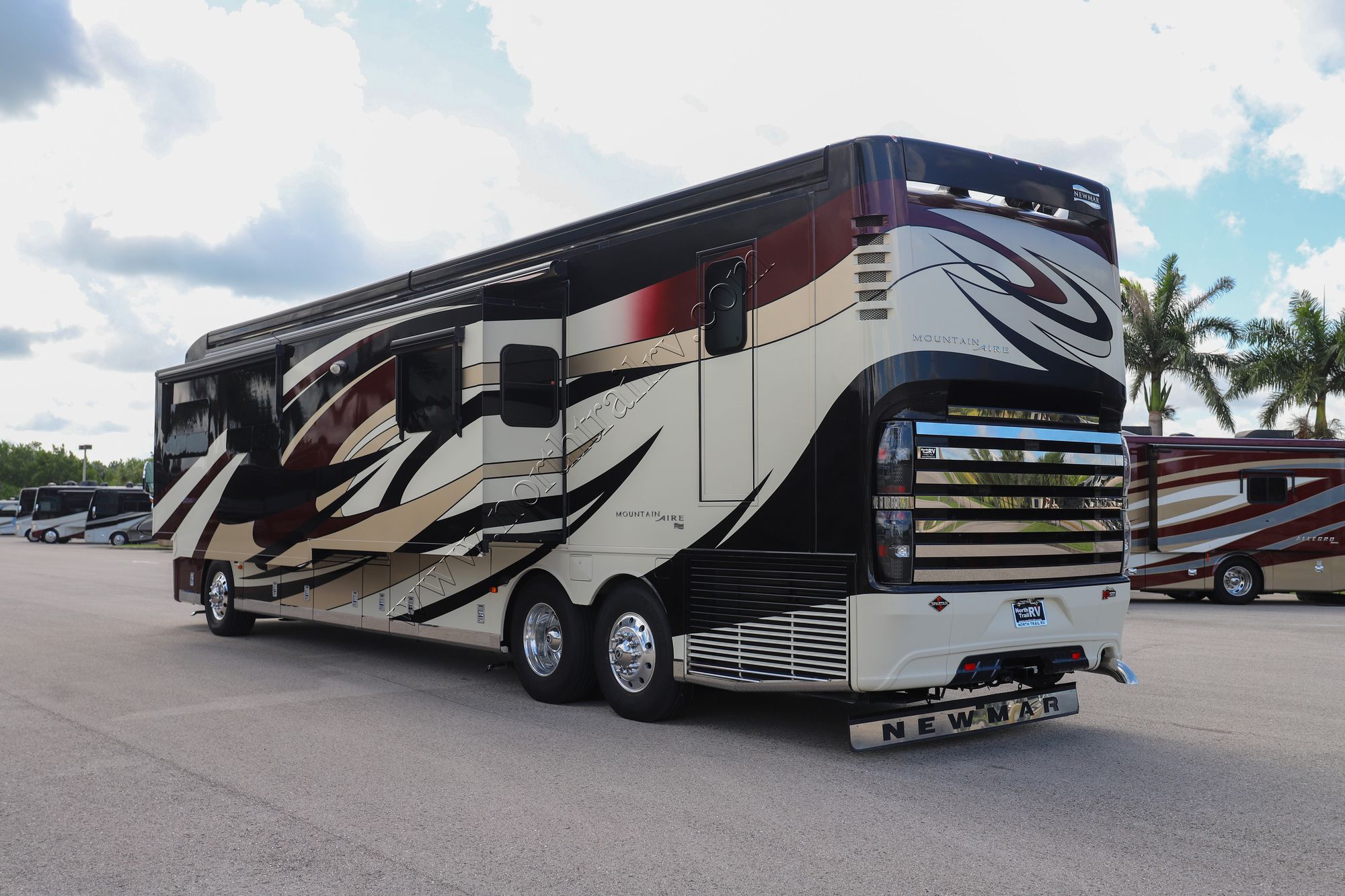 Used 2017 Newmar Mountain Aire 4519 Class A  For Sale