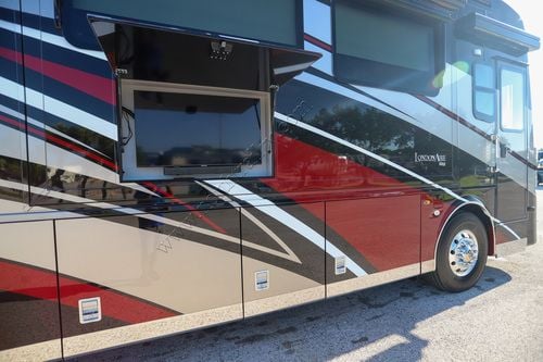 2024 Newmar London Aire 4521