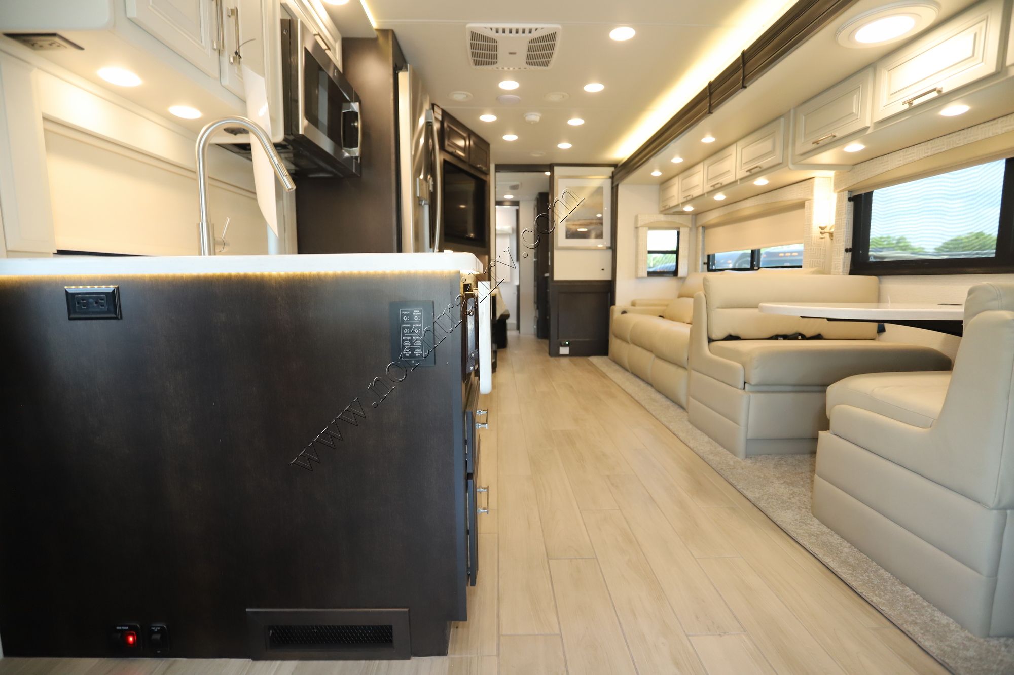 New 2026 Jayco Seneca Prestige 37K Super C  For Sale