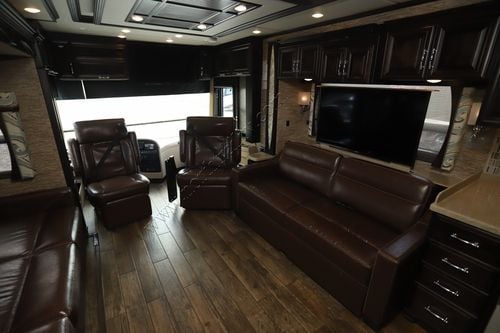 2017 Newmar Mountain Aire 4519