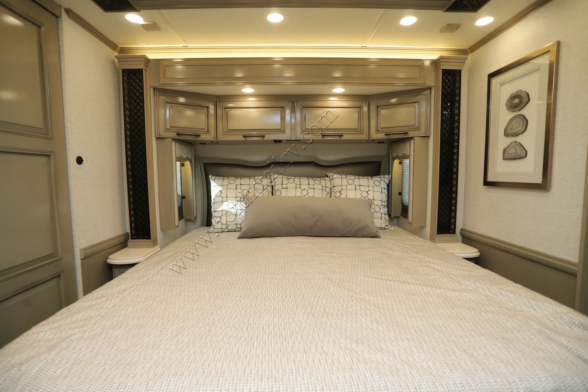 Used 2024 Newmar London Aire 4521 Class A  For Sale