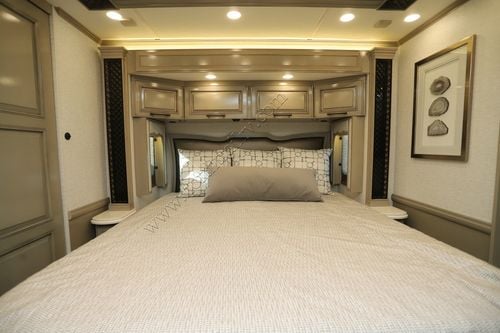 2024 Newmar London Aire 4521