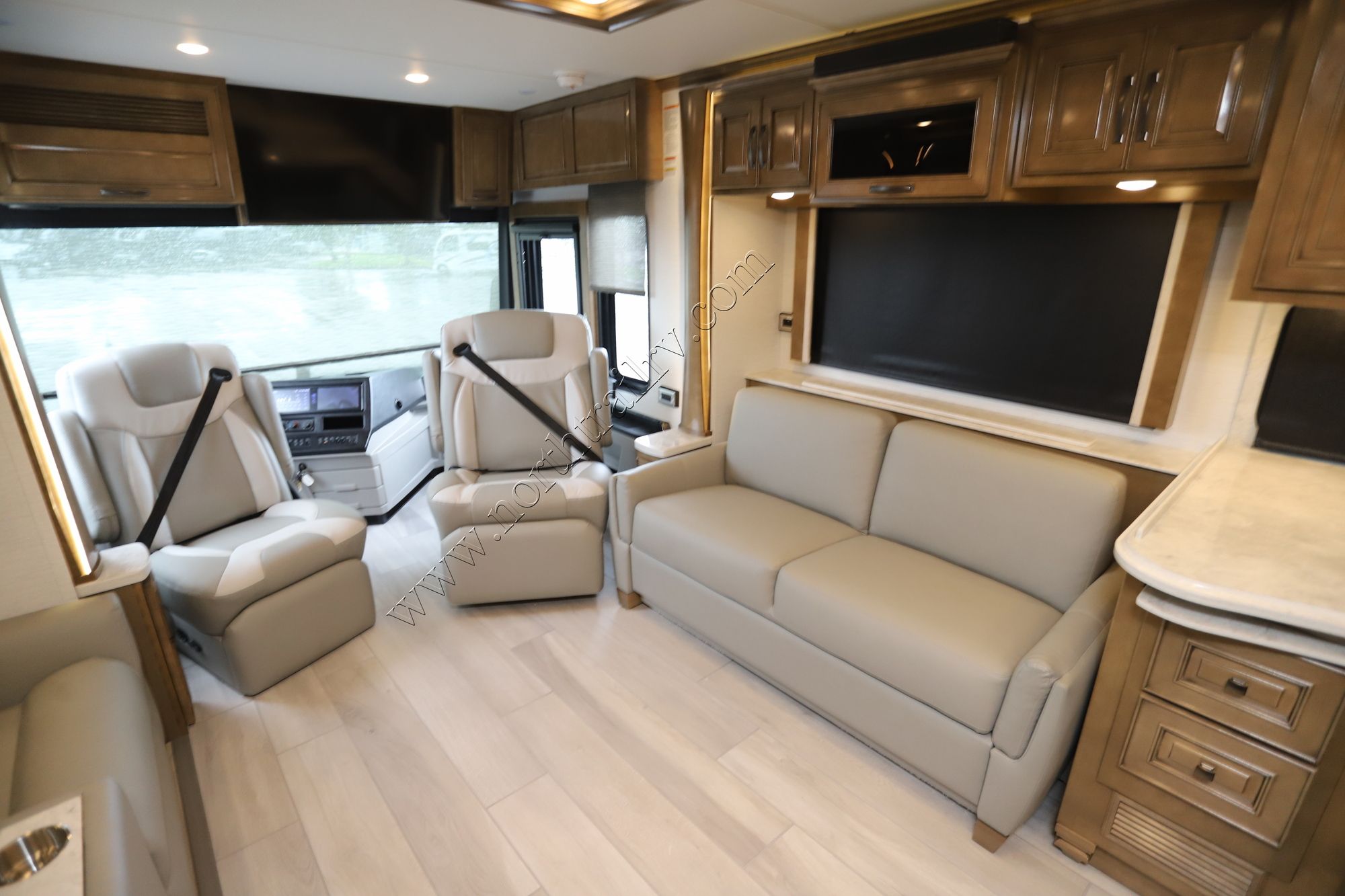 New 2026 Newmar Dutch Star 4081 Class A  For Sale