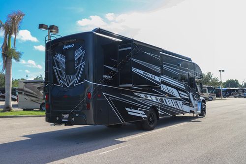 2026 Jayco Seneca Prestige 37K