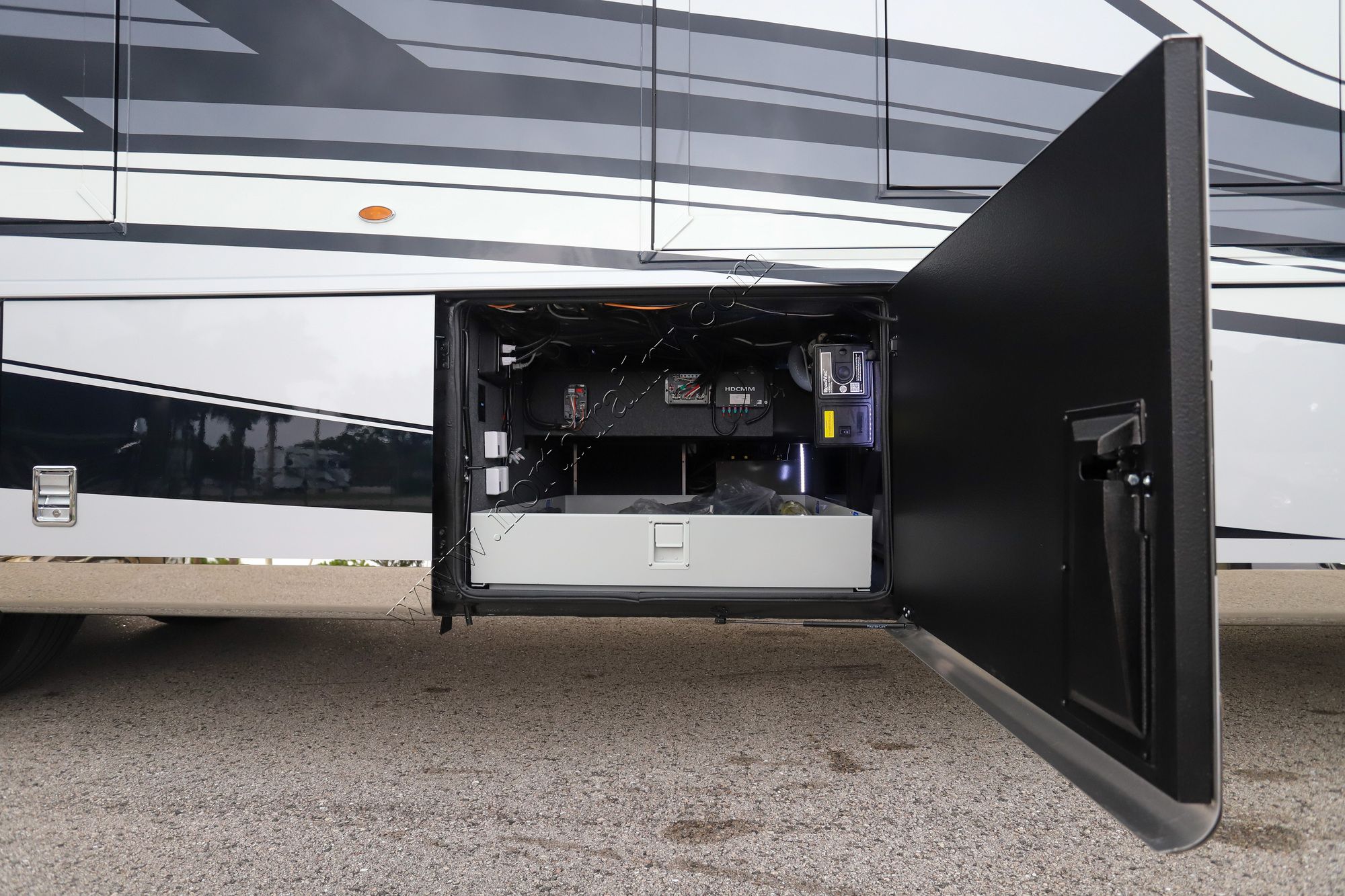 New 2026 Newmar Dutch Star 4081 Class A  For Sale