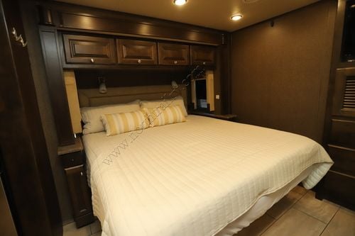 2017 Tiffin Motor Homes Allegro 34PA