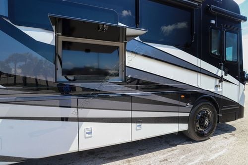 2026 Newmar Mountain Aire 4551