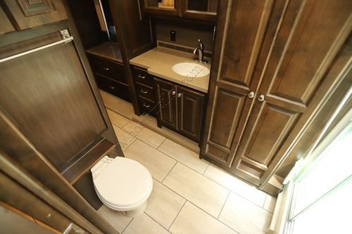 2017 Tiffin Motor Homes Allegro 34PA