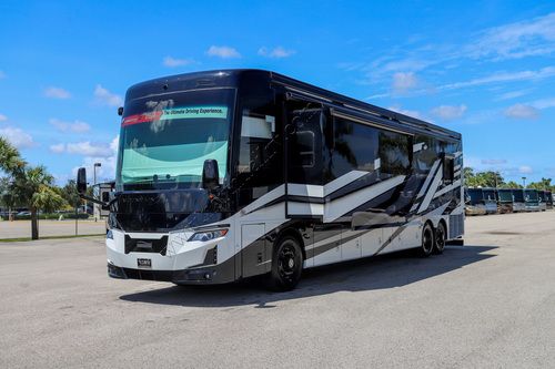 2026 Newmar Mountain Aire 4551