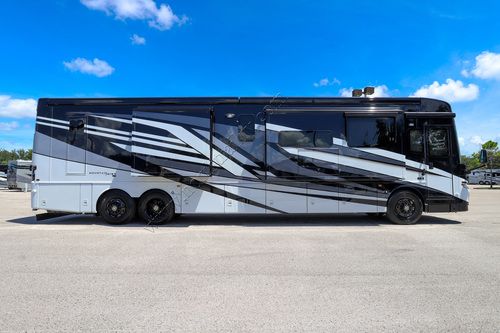 2026 Newmar Mountain Aire 4551